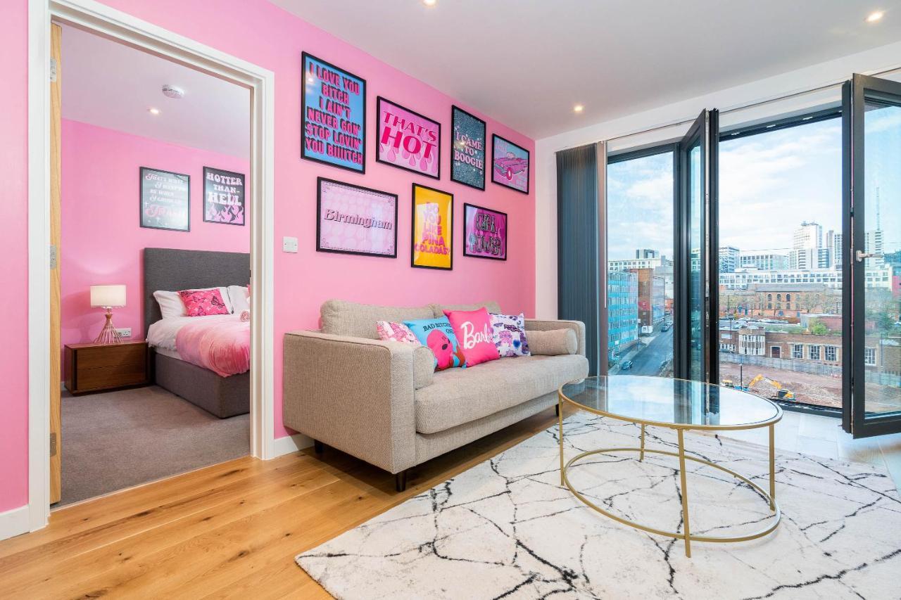 Maevela Apartments ☆ Pink Luxury Apartment With Balcony - Birmingham City Centre - 5 Min Walk From Bullring, Cube, Mailbox, New Street Station - Free Netflix & Wifi Esterno foto