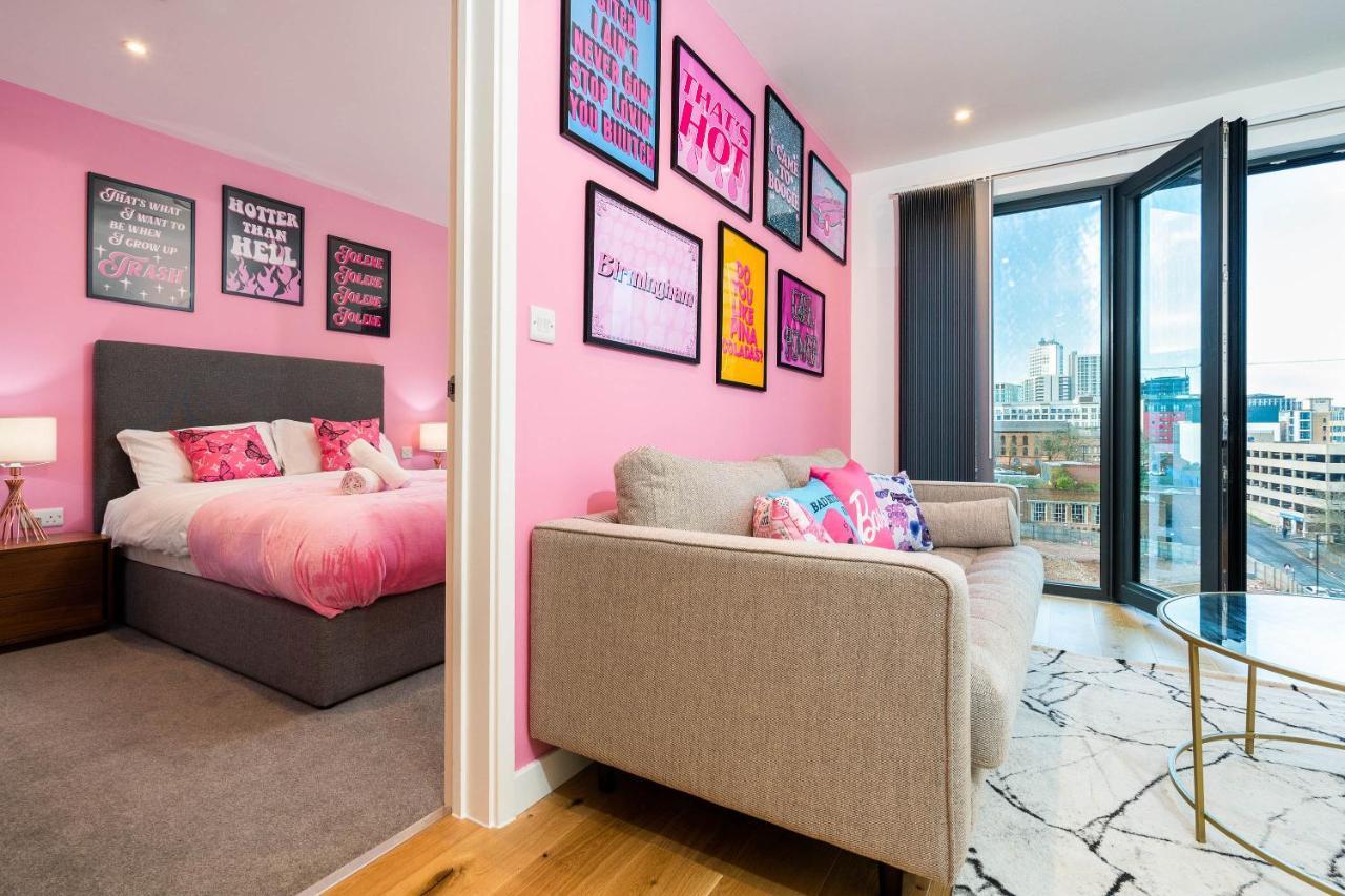 Maevela Apartments ☆ Pink Luxury Apartment With Balcony - Birmingham City Centre - 5 Min Walk From Bullring, Cube, Mailbox, New Street Station - Free Netflix & Wifi Esterno foto